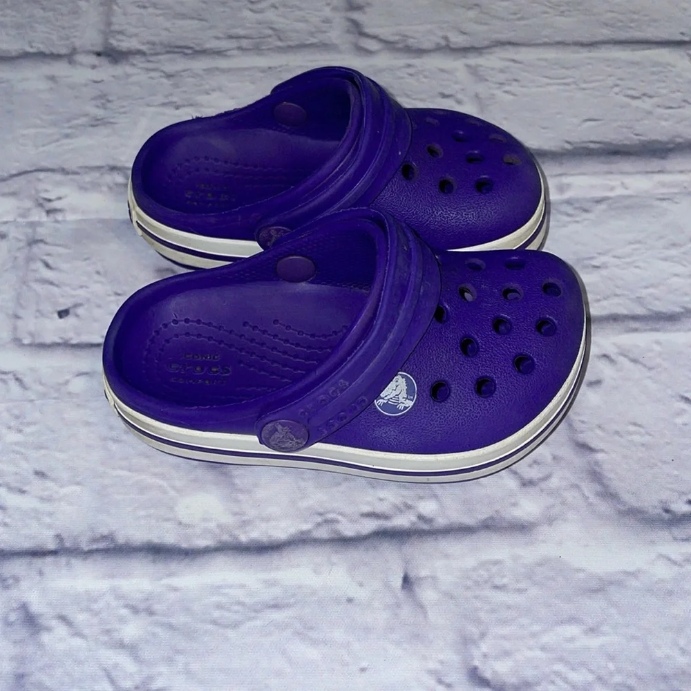 Crocs Clogs - Size 5c. Purple